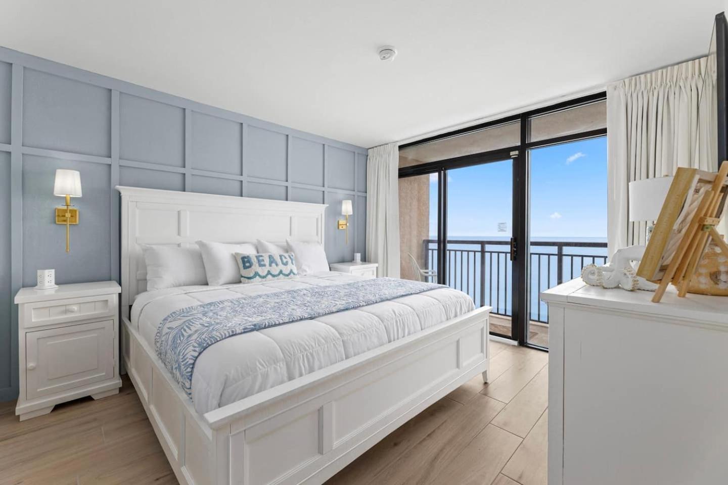 Апартаменты Luxury Ocean Front By Barefoot Landing Миртл-Бич Экстерьер фото