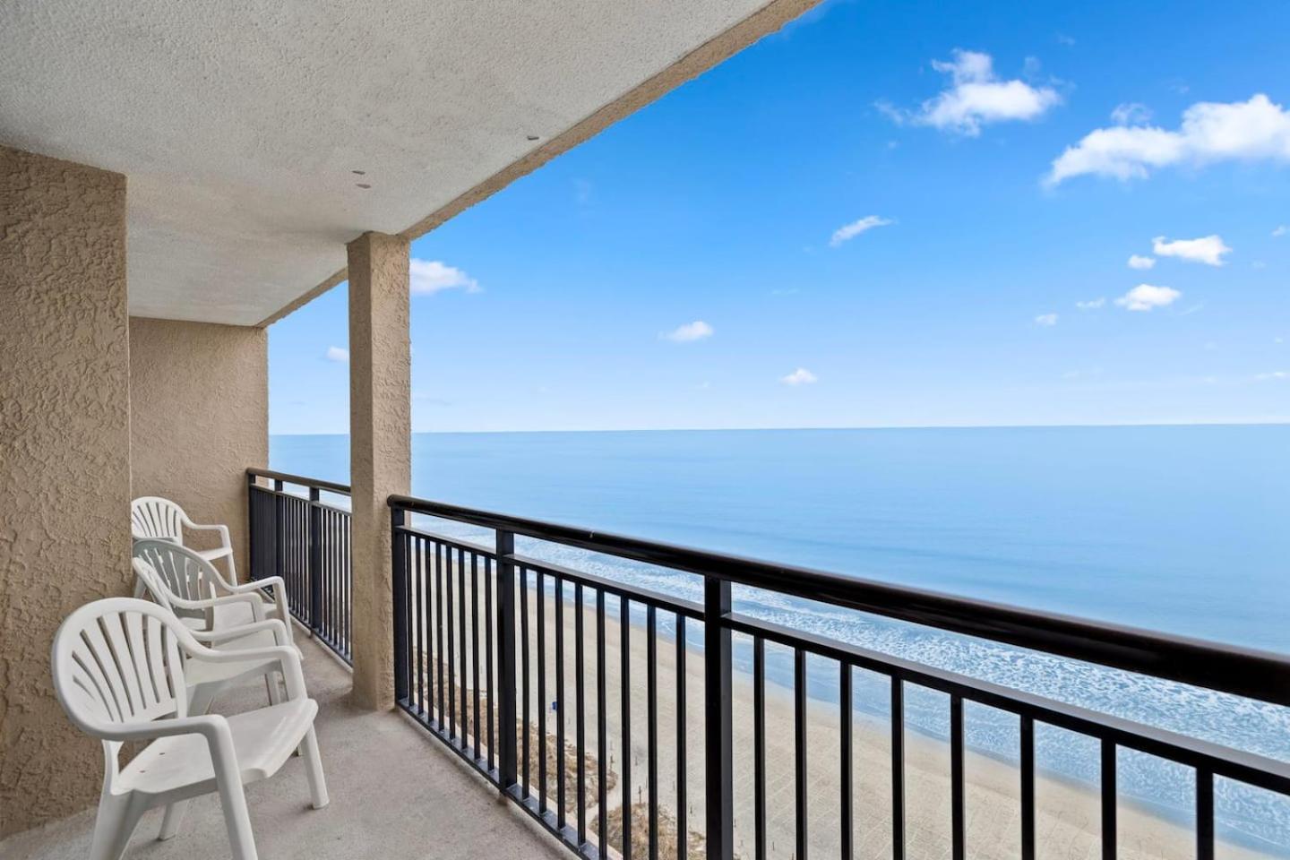Апартаменты Luxury Ocean Front By Barefoot Landing Миртл-Бич Экстерьер фото